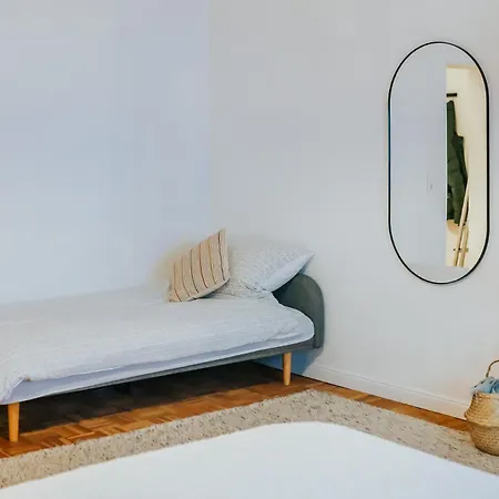 Namastay! Stilvoll Wohnen Im Herzen Von Apartmán *