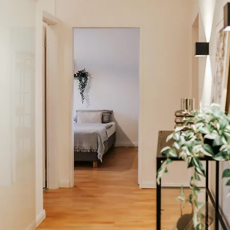 Namastay! Stilvoll Wohnen Im Herzen Von Apartman *